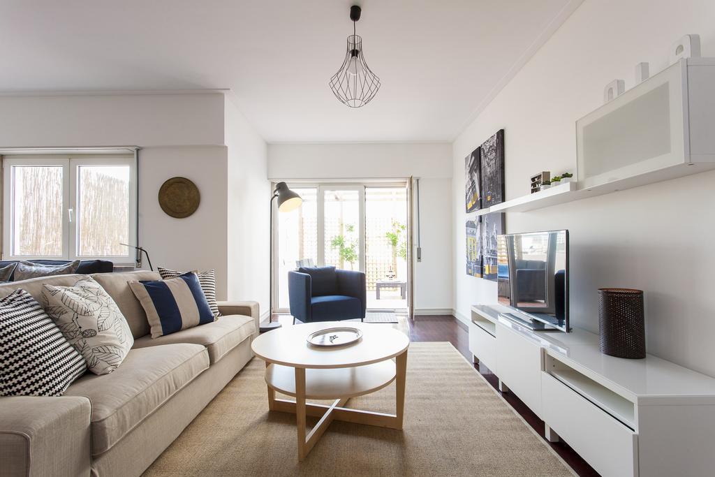 Joivy Superb 1-Bed Apt With Workspace And Terrace, Close To Avenida Da Liberdade Lisboa Kültér fotó